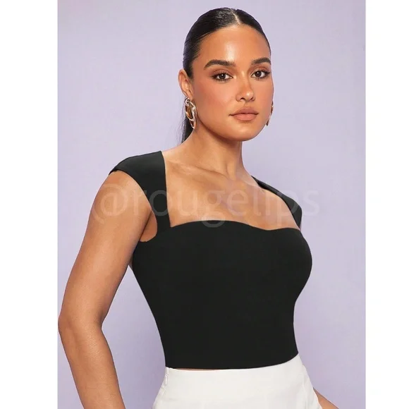 Black Slim Fit CROP Top Sweetheart Décolleté Neckline Thick and Stretchy - Picture 6 of 8